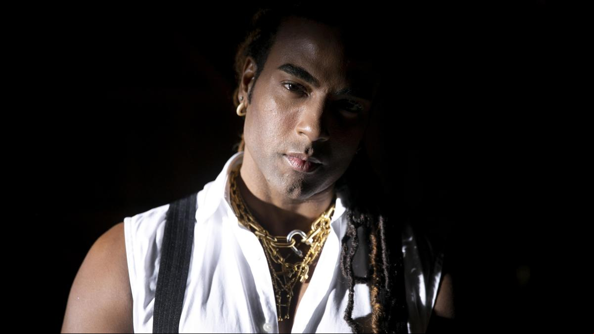 Yotuel Romero, el cantante que sacó a los cubanos a la calle