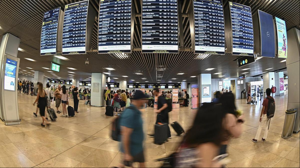 Ryanair supera las pérdidas y encara otra tanda de huelgas en España