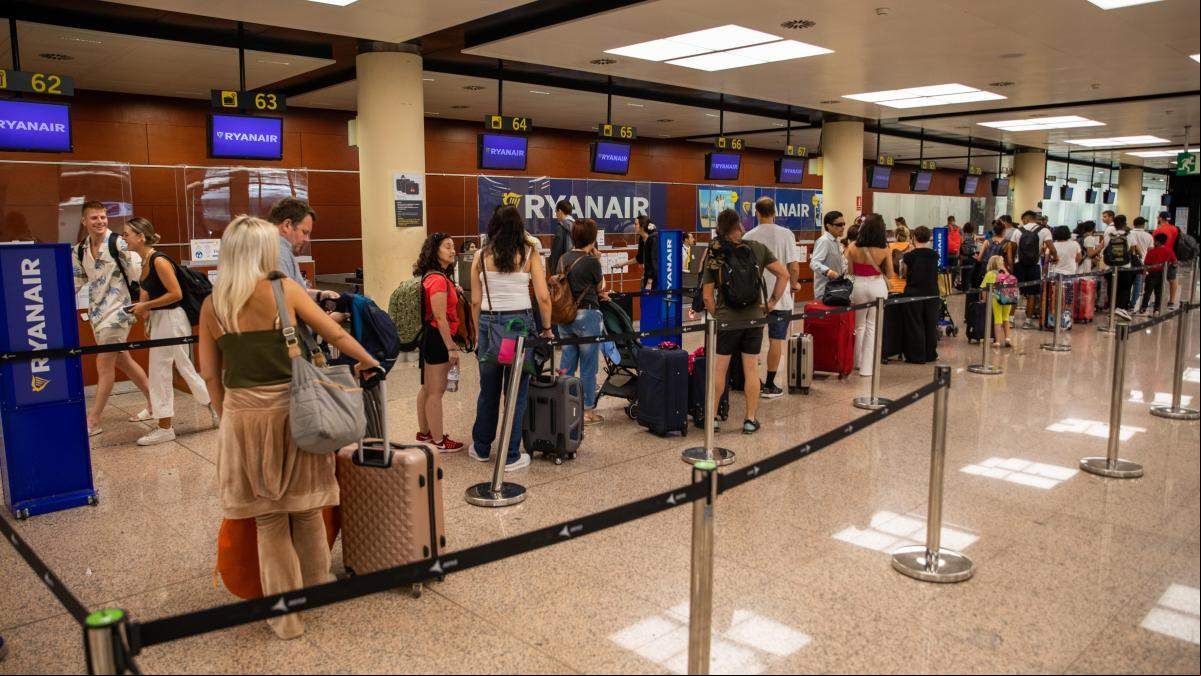 La tercera jornada de huelga en Ryanair deja 6 cancelaciones y 160 retrasos
