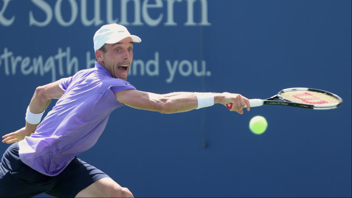 Bautista vence a Giron y jugará los octavos de final de Cincinnati