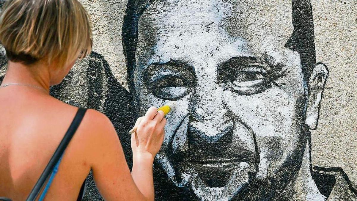 Serhii Rudenko: “Cuando comenzó la invasión rusa, murió el actor Zelenski”