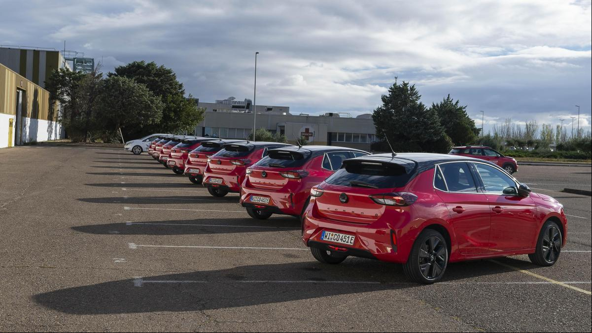 Estafa en el concesionario: matriculaban coches nuevos a nombre de los empleados para lograr ayudas públicas