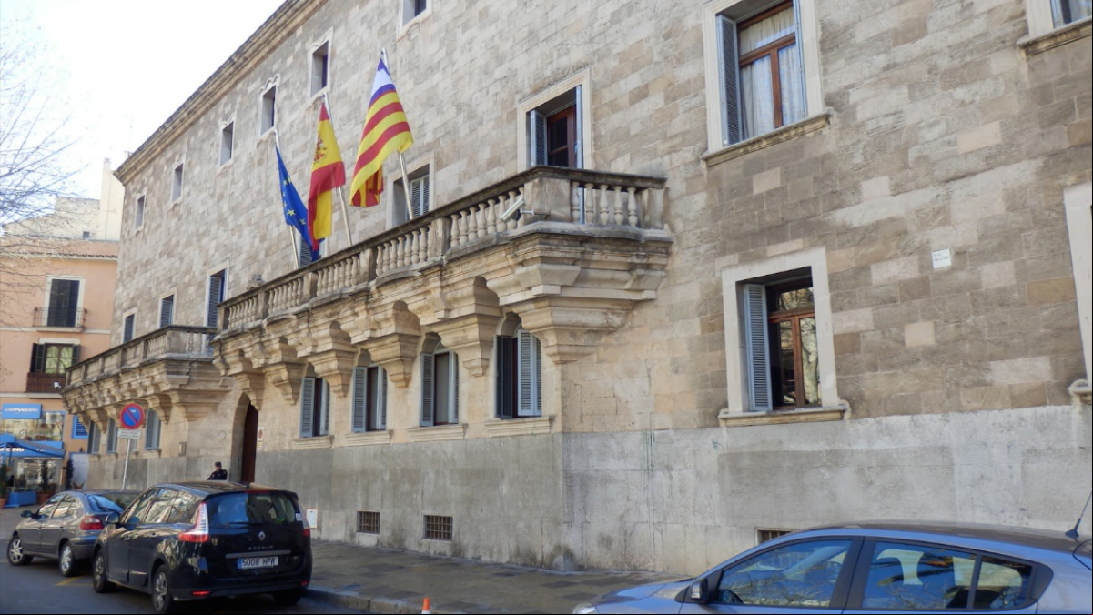 Un millonario heredero kuwaití, DJ y jugador de póker, acusado en Palma de tráfico de drogas