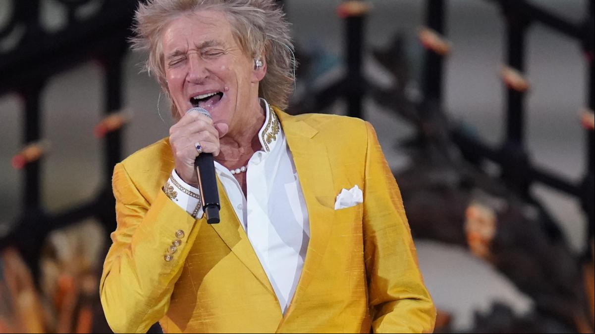 Rod Stewart, con covid, cancela nuevos conciertos y se muestra pesimista: “Mis días están contados”