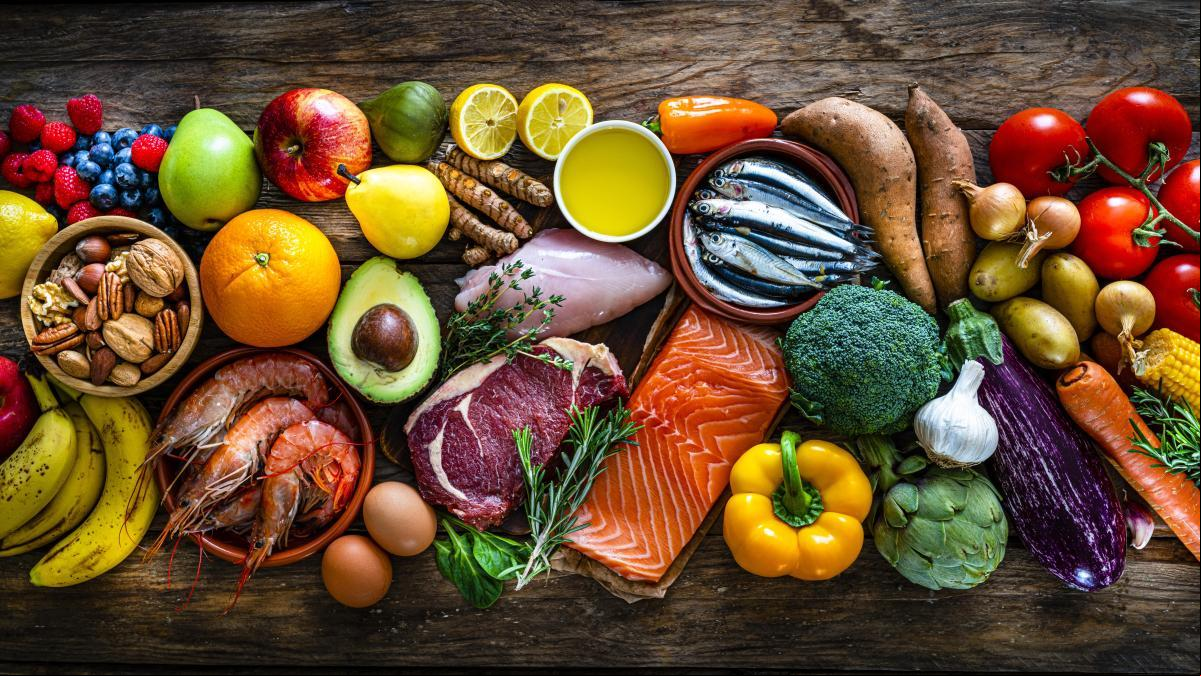Llevar una dieta sana podría equivaler a dar 4.000 pasos al día, según un estudio