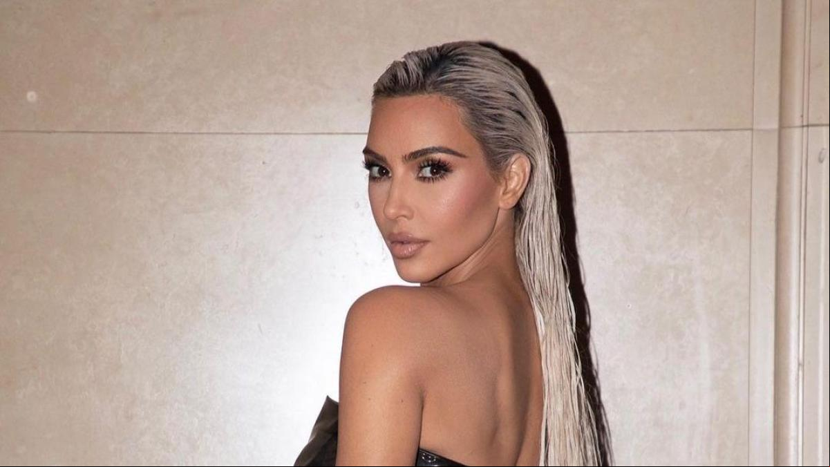 Kim Kardashian revela las estrictas normas de vestimenta que siguen sus trabajadores