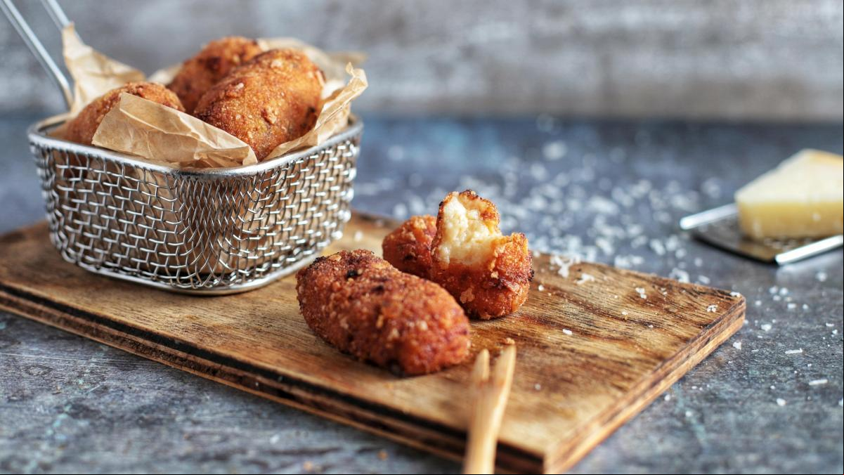 Prepara estas crujientes croquetas de queso Idiazabal