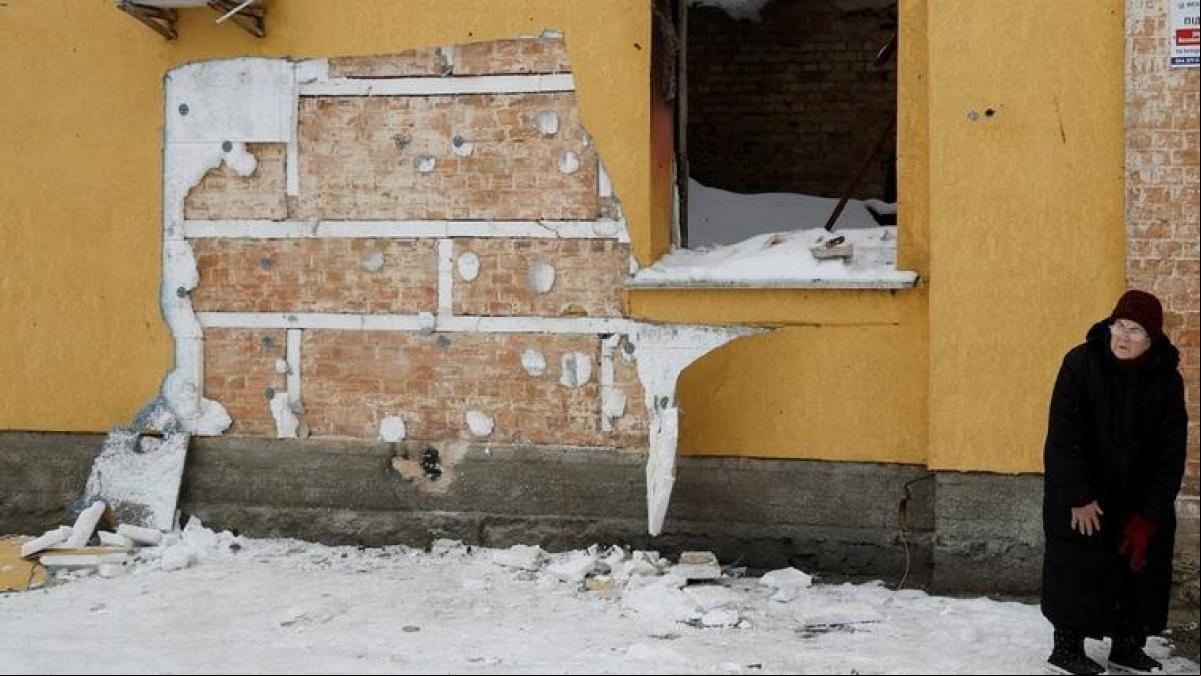 Ocho detenidos por robar un mural de Banksy de un edificio de Ucrania