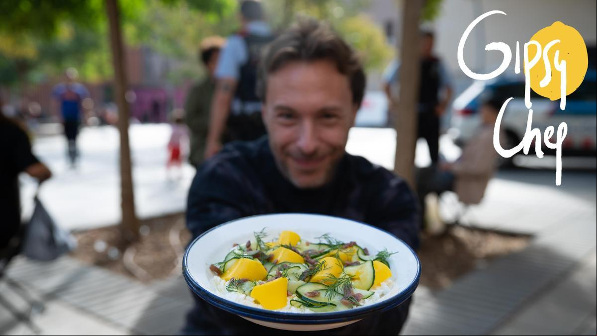 La ensalada de queso fresco más sabrosa de Gipsy Chef que tendrás lista en 3 minutos