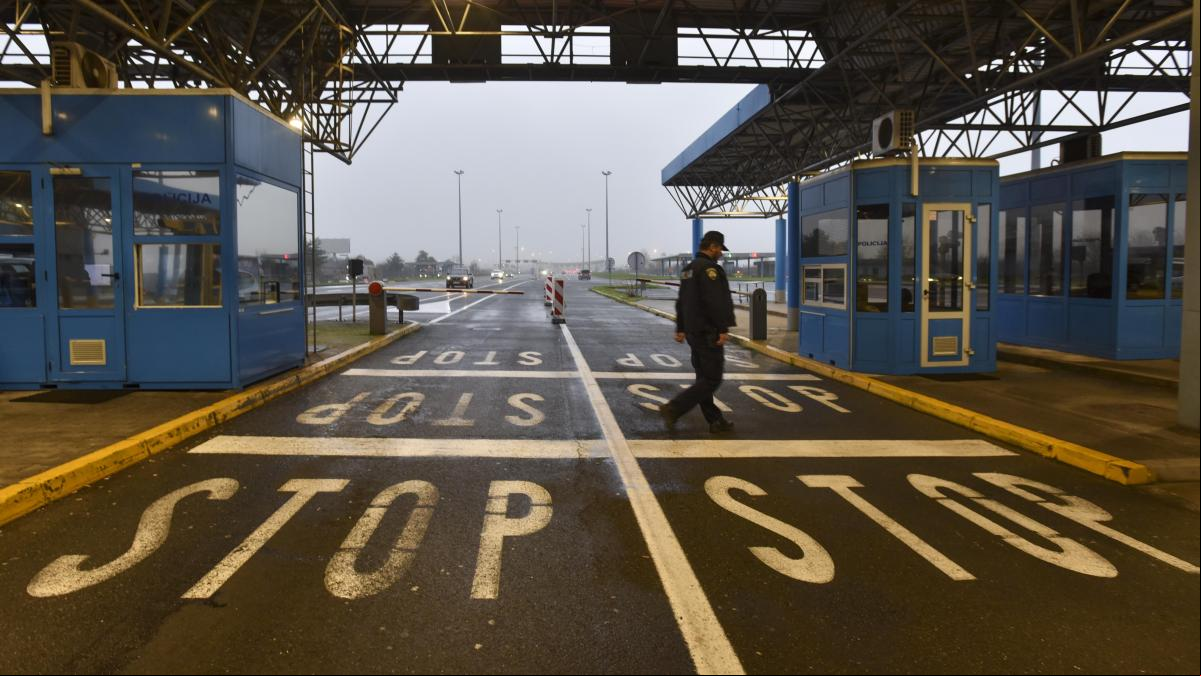 La UE abre el espacio Schengen a Croacia, pero rechaza a Bulgaria y a Rumanía