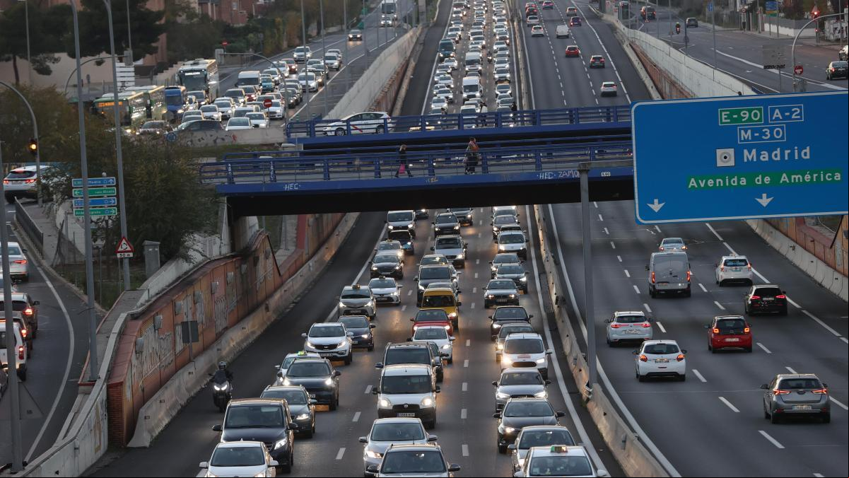 El despliegue de la DGT para el Puente del Pilar: prevé 7,4 millones de desplazamientos