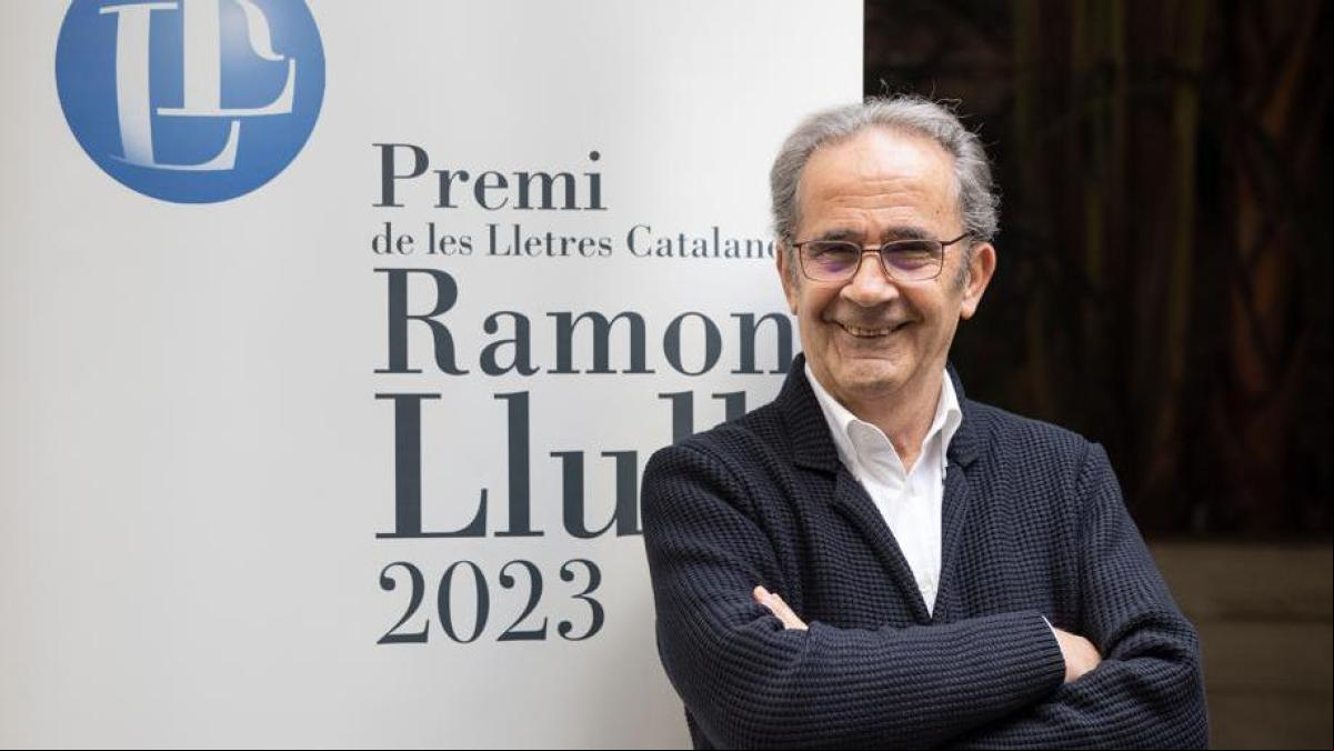 Andreu Claret gana el premio Ramon Llull con la historia de su familia