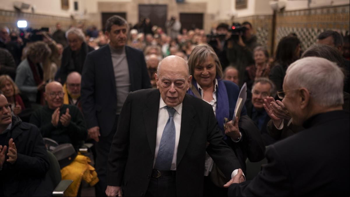 Pujol reclama una gran movilización popular y general para salvar el catalán
