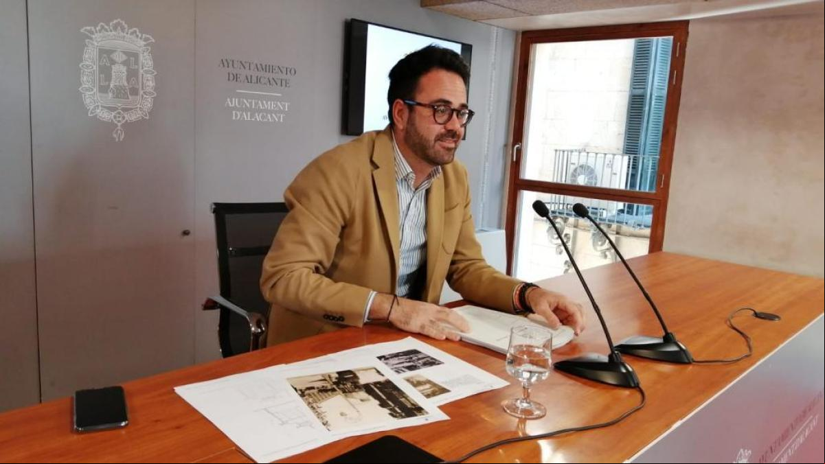 El candidato de Ciudadanos a alcalde de Alicante reclama a Mazón que cese a sus excompañeros