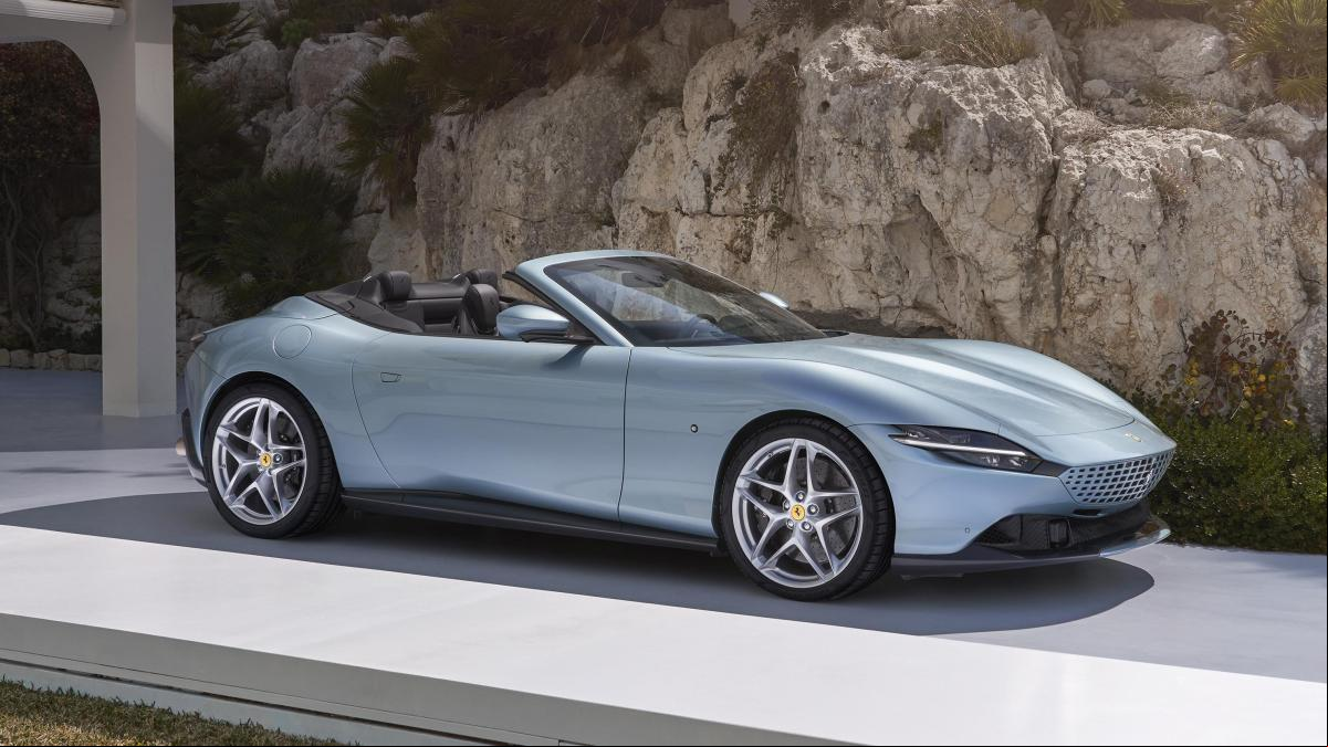 Nuevo Ferrari Roma Spider, un deportivo de 620 CV para disfrutar de la conducción a cielo abierto