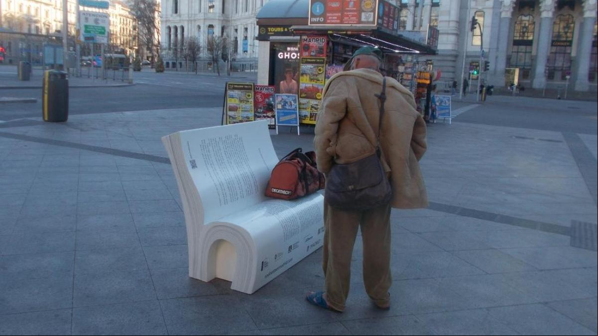 Bancos como libros para fomentar la lectura