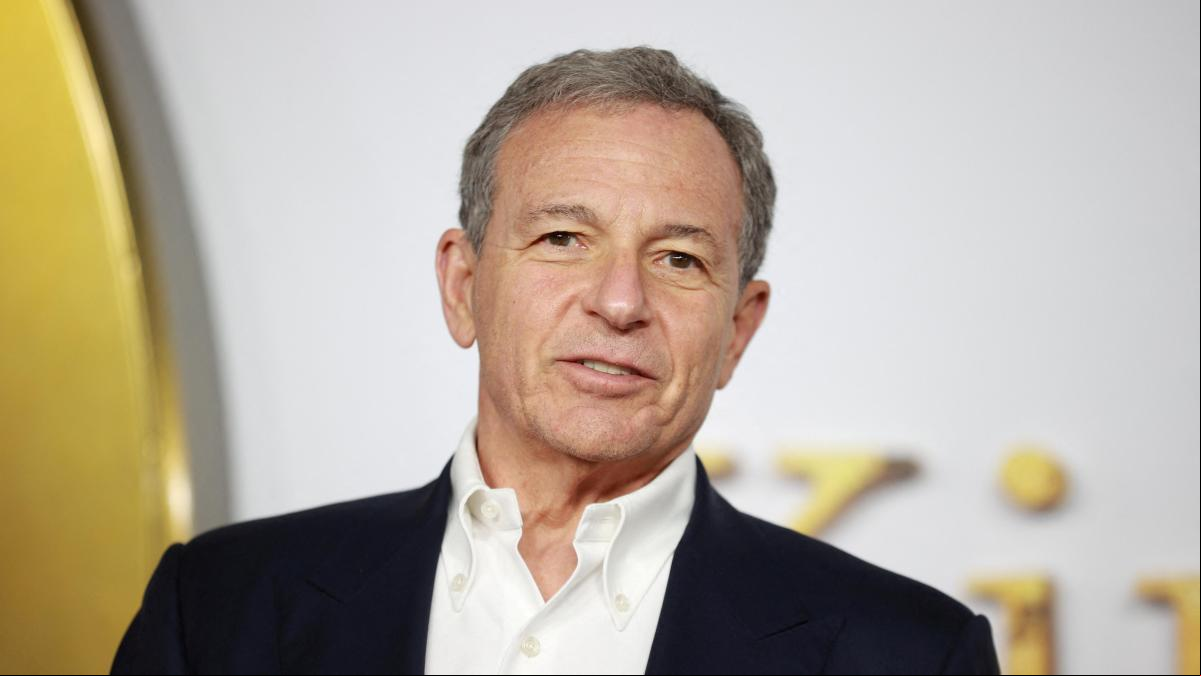 Bob Iger: A Disney le crecen los enanos