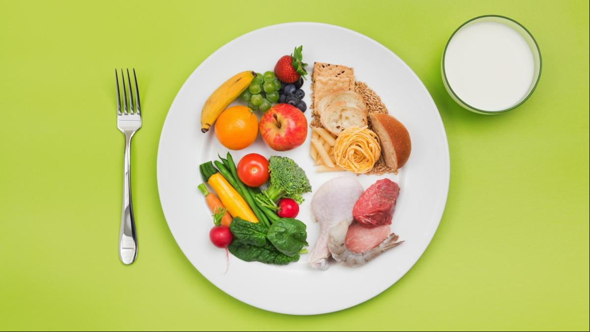 ¿Qué es el plato de Harvard? El método infalible para comer saludable cada día