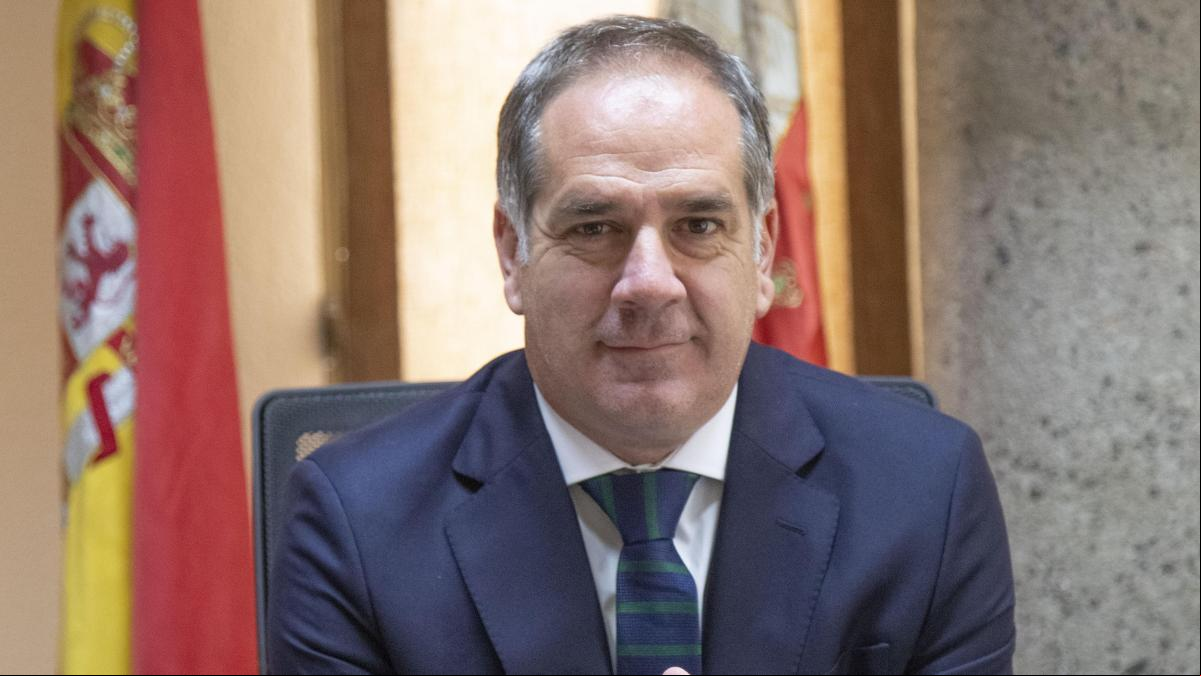 El alcalde y dos ediles de Sant Joan dAlacant dejan Ciudadanos para unirse al PP