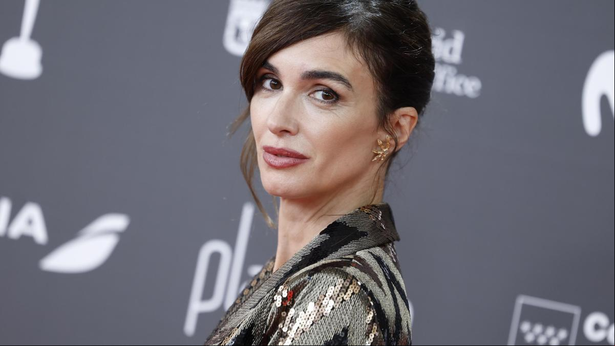 Los vestidos de los Platino: Del patinazo de Laura Matamoros al look futurista de Leticia Dolera