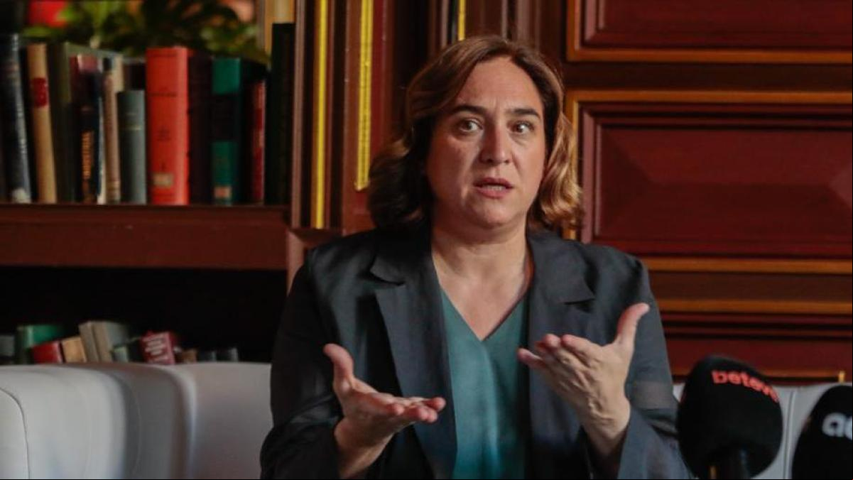 Colau suspende su agenda al dar positivo por covid