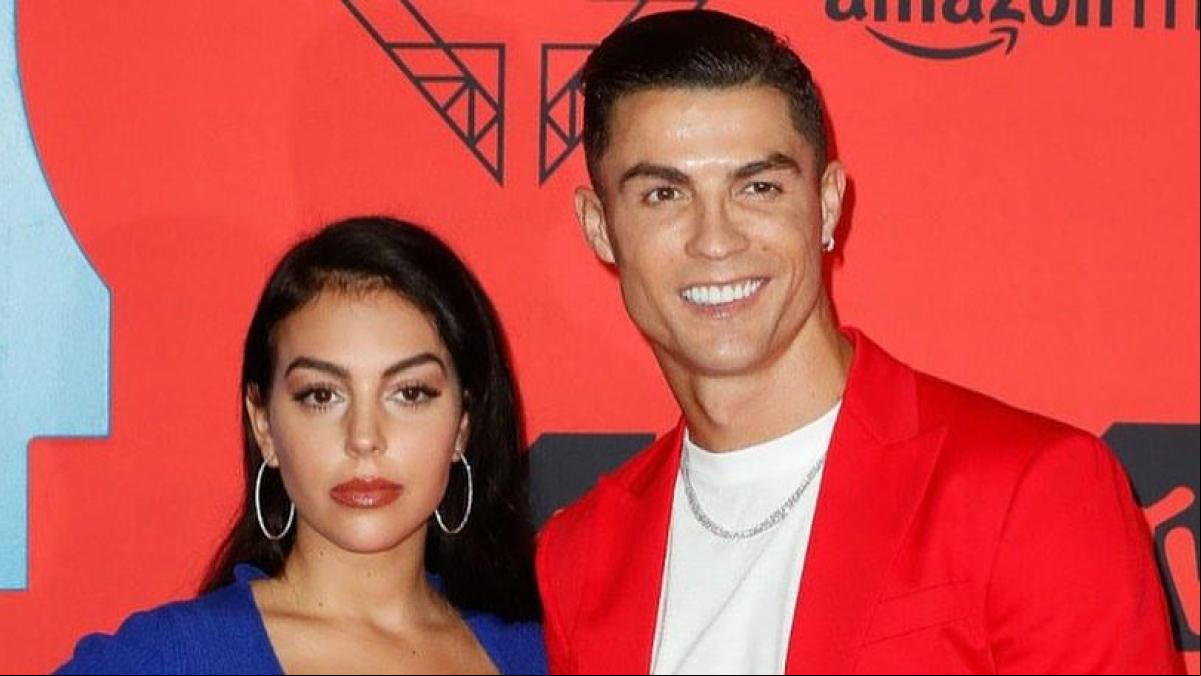 Georgina se desvincula de una empresa con Cristiano y pide al futbolista volver a Portugal