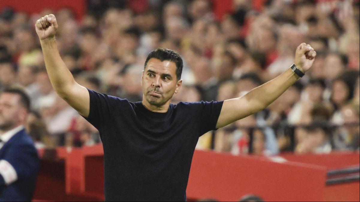 El Girona espera renovar a Míchel hasta 2026