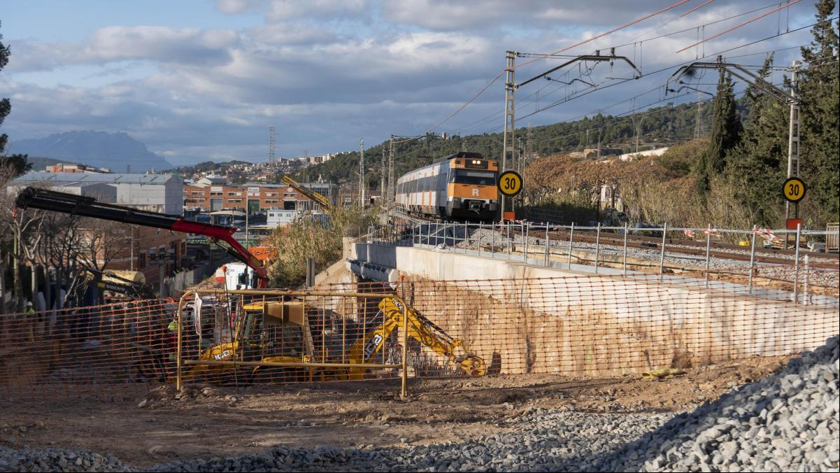 Sant Feliu de Llobregat ante su gran obra