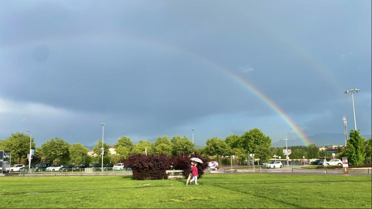 El arco iris doble ilumina LAtlàntida