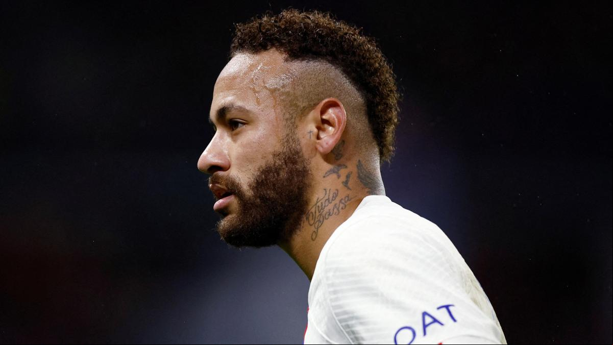 Dan por muerto al youtuber que iba a bordo del crucero de Neymar y que saltó al mar