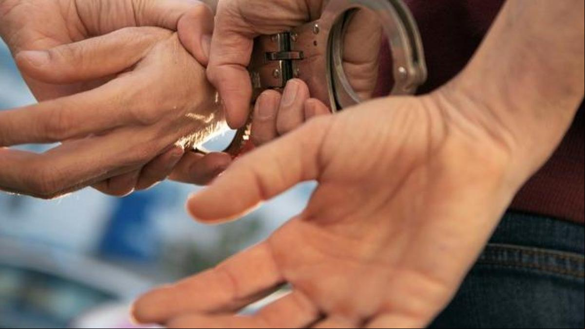 Detenido en Sant Adrià del Besòs un ladrón por robar en una casa y huir por los tejados
