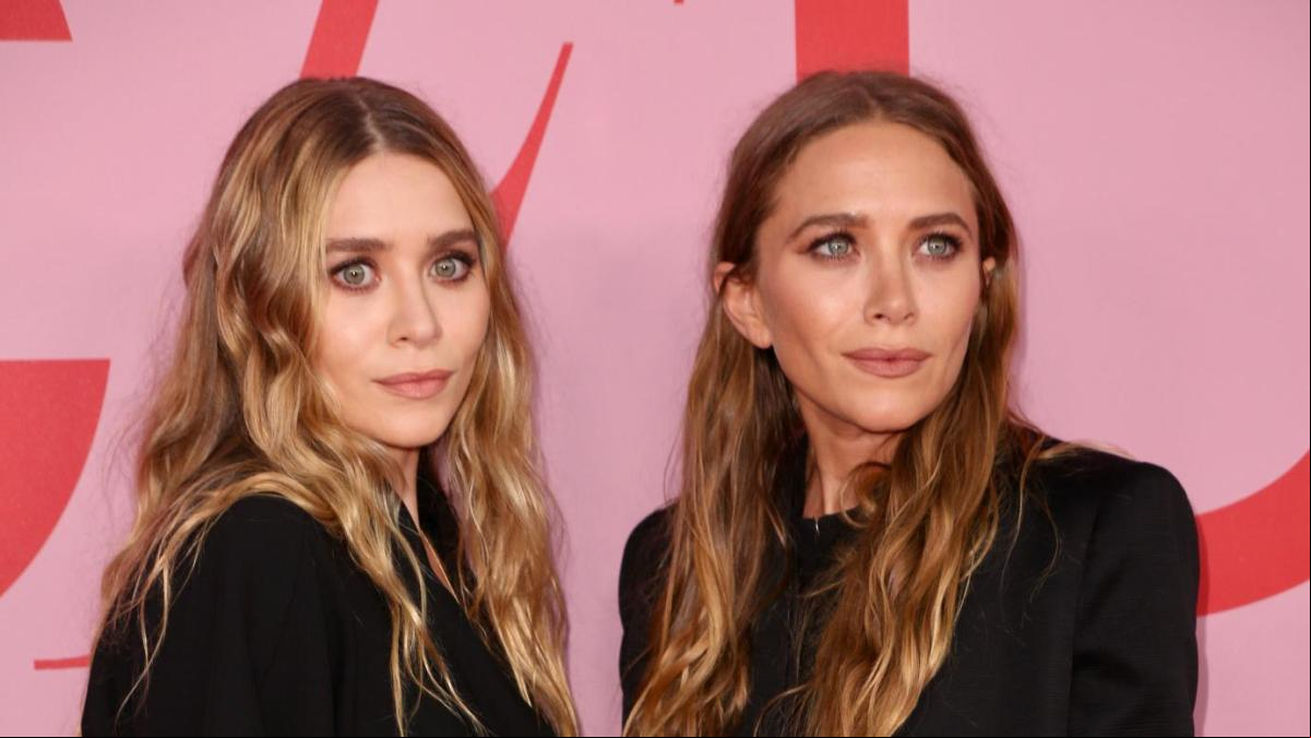 Las Olsen prohíben los móviles en el desfile de The Row y todos hablan de algo que nadie ha visto