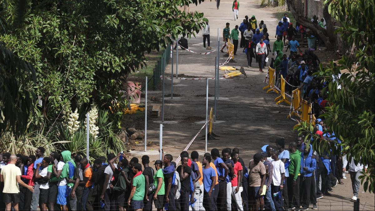 El Gobierno ultima el reparto de 380 menores migrantes entre comunidades
