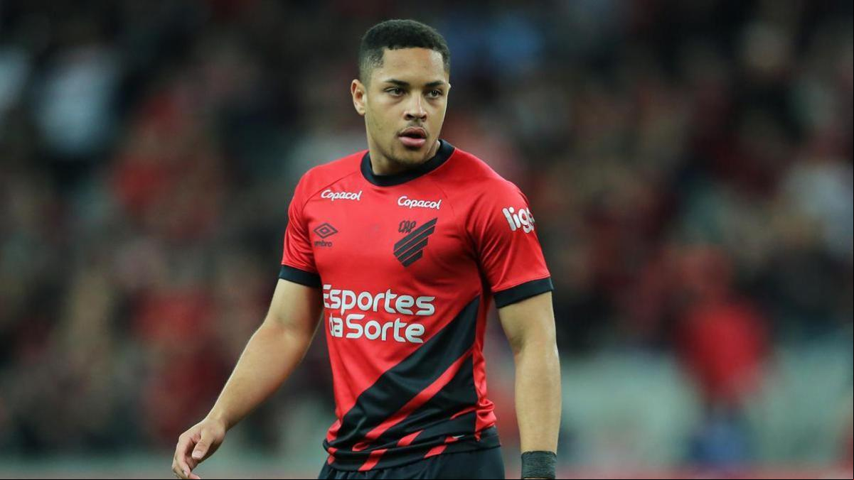 El Paranaense anuncia la salida de Vitor Roque rumbo al Barça