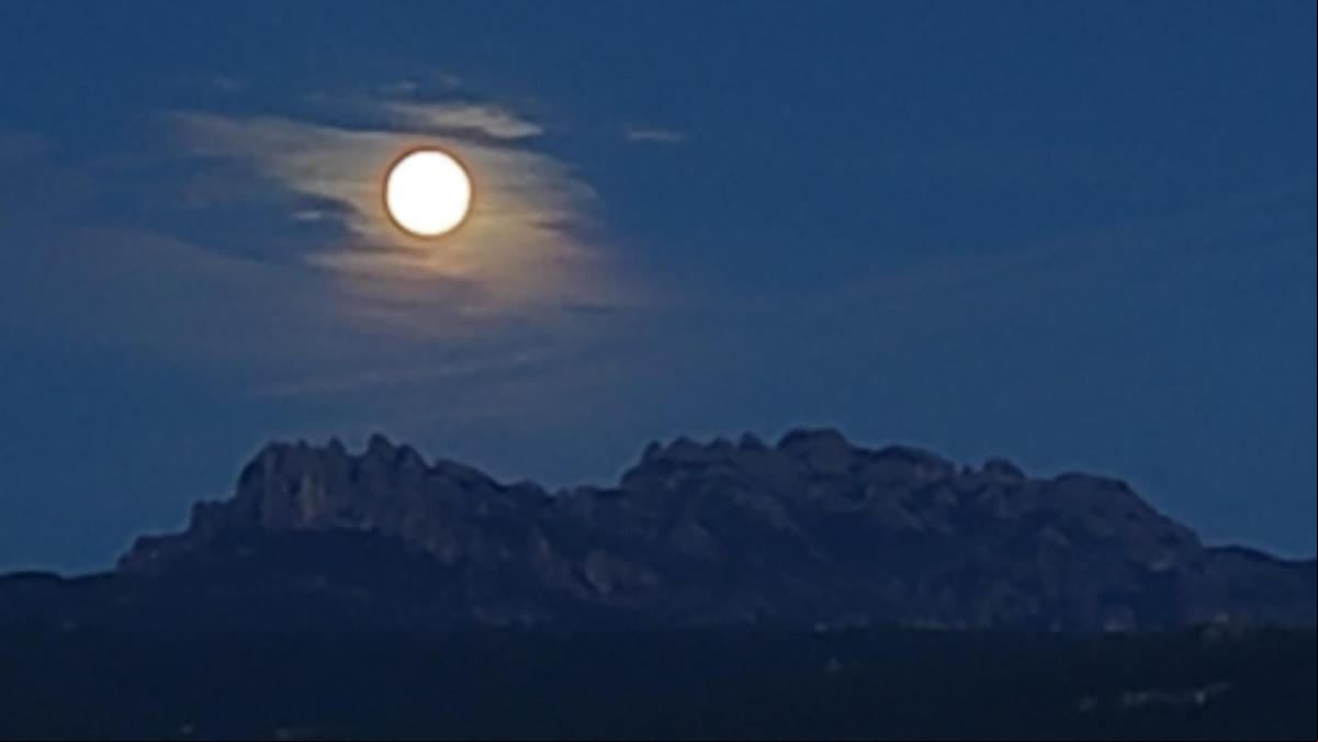 El influjo de la luna en Montserrat