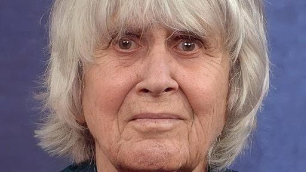 Muere Joan Jara, esposa del cantautor Víctor Jara Muere Joan Jara, esposa del cantautor Víctor Jara