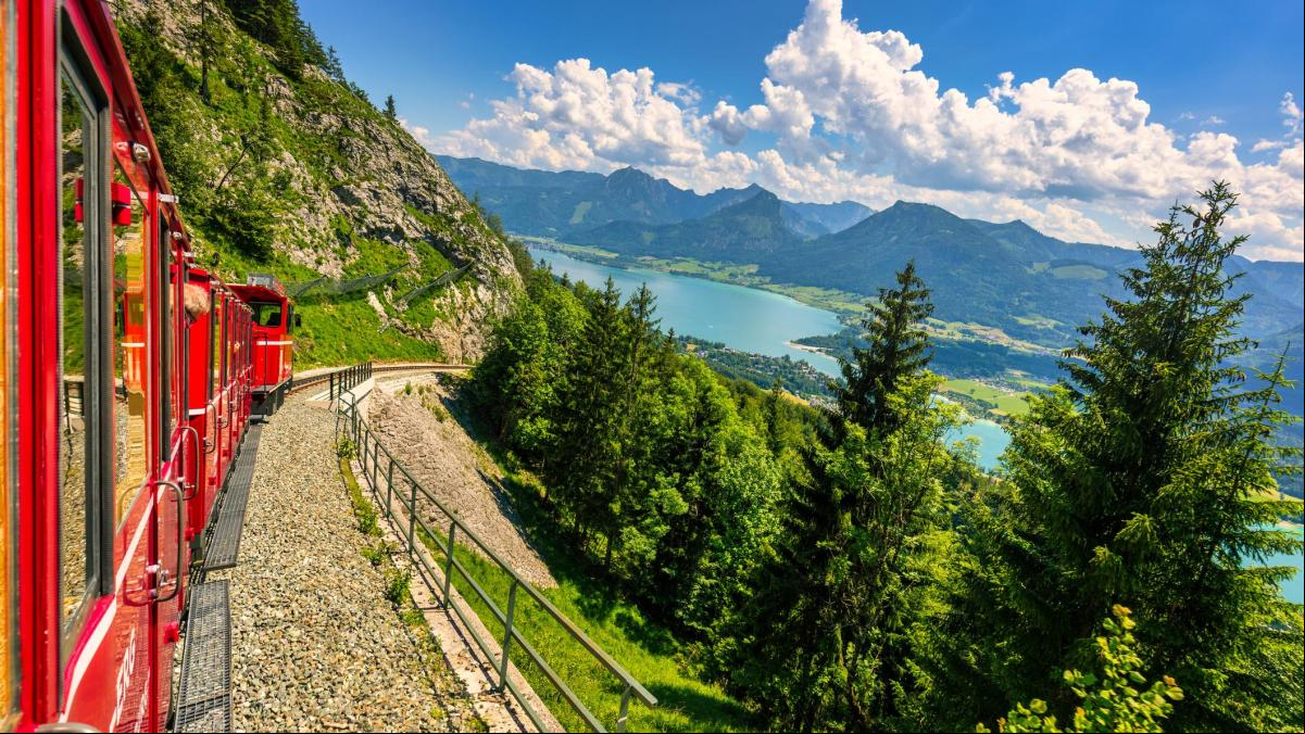 Austria en tren a ritmo de Strauss