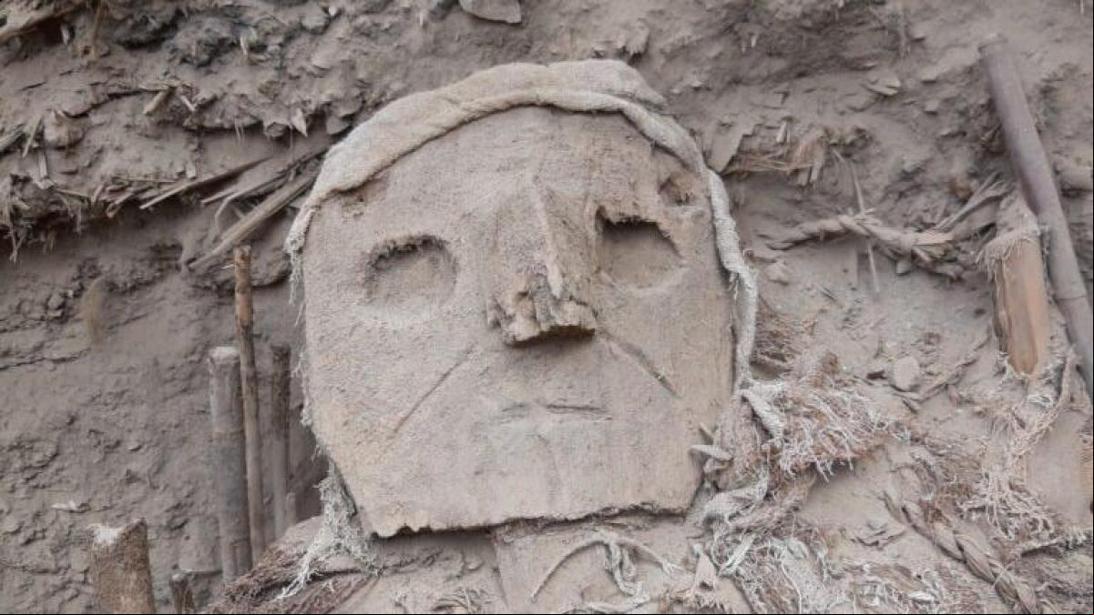 Los momias con “falsas cabezas” del Imperio Wari descubiertas en Perú