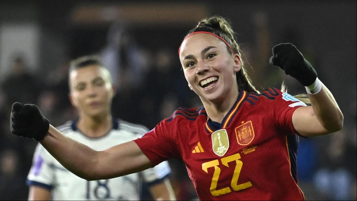 Athenea: Nunca jugaría en el Barça, ni siendo el único equipo que quedase en el mundo