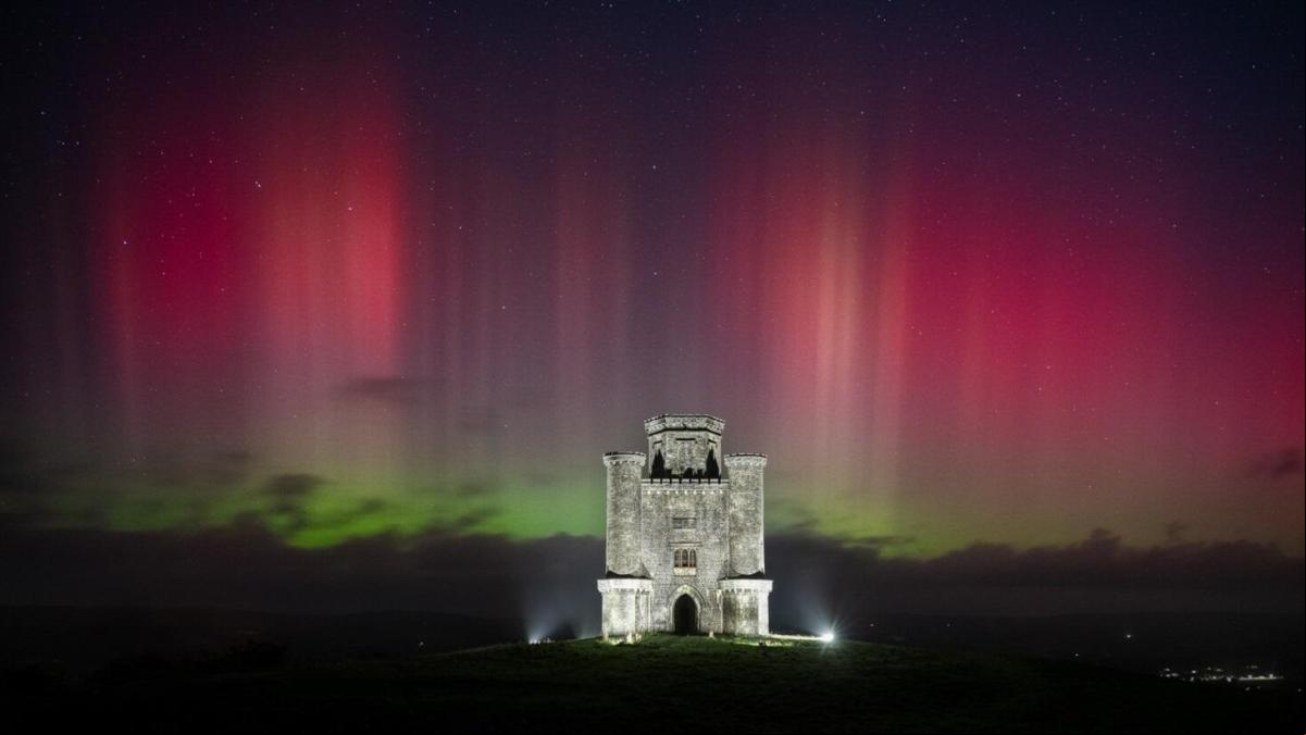 Estas son las 25 imágenes de auroras boreales y australes más hermosas y extrañas del 2023