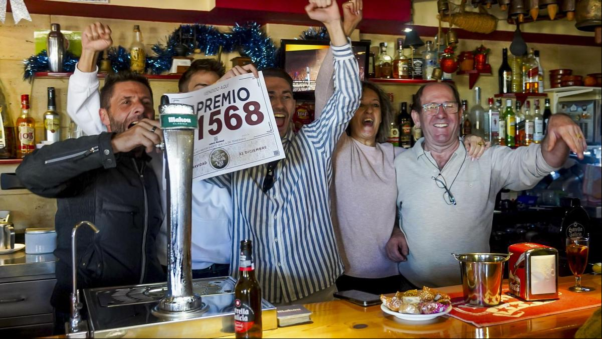 54274, 45353, 88979, 92023, 1568, 86007, 57421 y 37038, los quintos premios de la Lotería de Navidad 2023