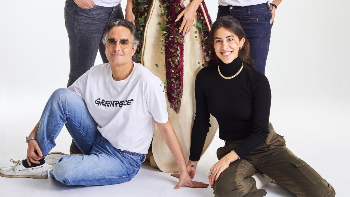 El estilista de Cristina Pedroche responde a las quejas por el supuesto plagio del vestido de las Campanadas