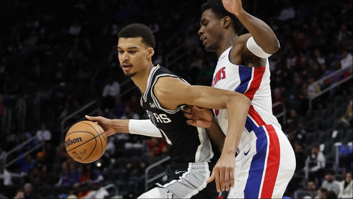 Wembanyama consigue su primer triple-doble en la NBA en tan solo 21 minutos de pista