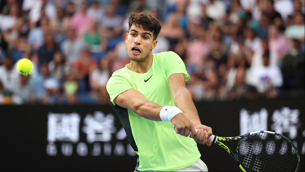 Alcaraz supera el escollo de Ruud y pone la directa para el Open de Australia