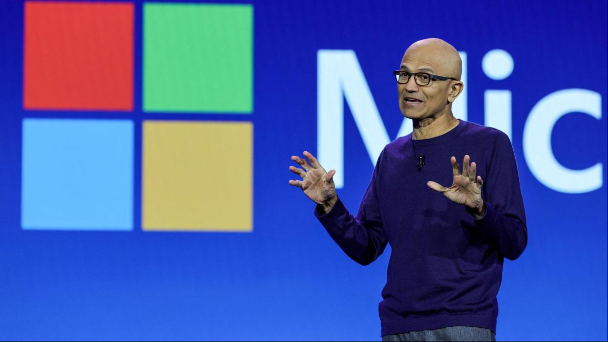 Microsoft capitaliza la euforia por la IA y disputa a Apple el liderazgo en bolsa