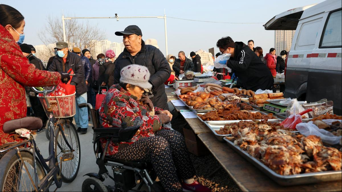 La economía china arroja dudas pese a crecer un 5,2% en el 2023