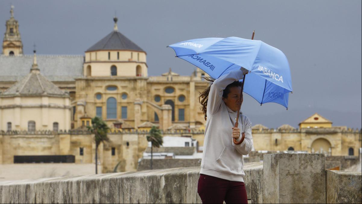 La Aemet advierte de que el temporal arranca con fuertes vientos y lluvias en estas zonas