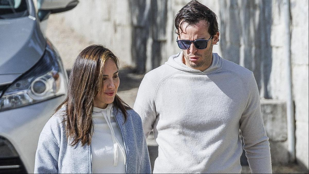 Las últimas fotos de otra juerga nocturna de Íñigo Onieva sin Tamara Falcó ponen en crisis a la pareja