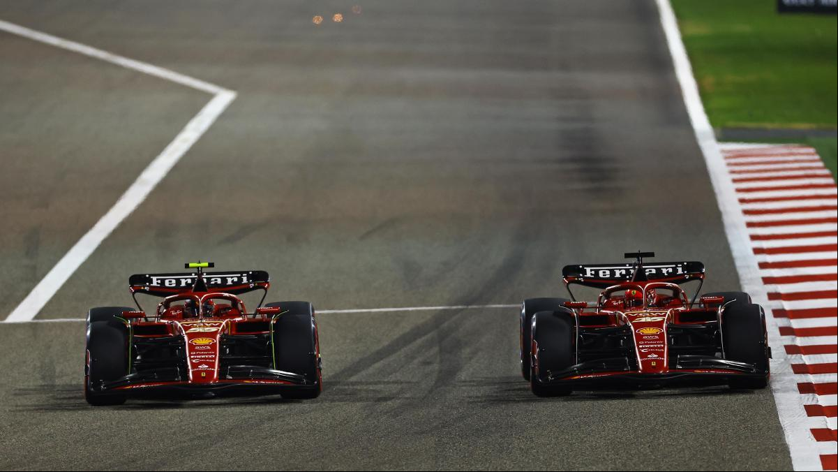 Verstappen pasa su primer rodillo y Sainz ofrece un recital para ser tercero