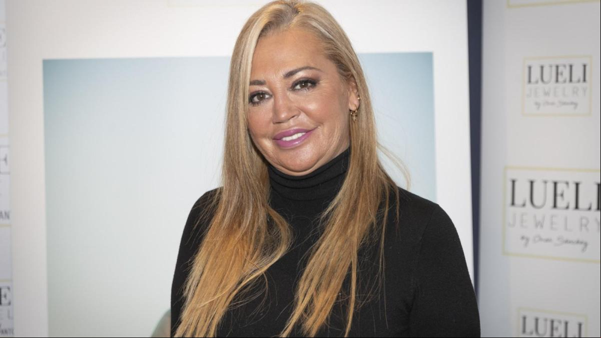 Belén Esteban presenta a su progenitora en uno de los días más especiales del año: “Esta es Carmen, la madre que me parió” Belén Esteban presenta a su progenitora en uno de los días más especiales del año: “Esta es Carmen, la madre que me parió”